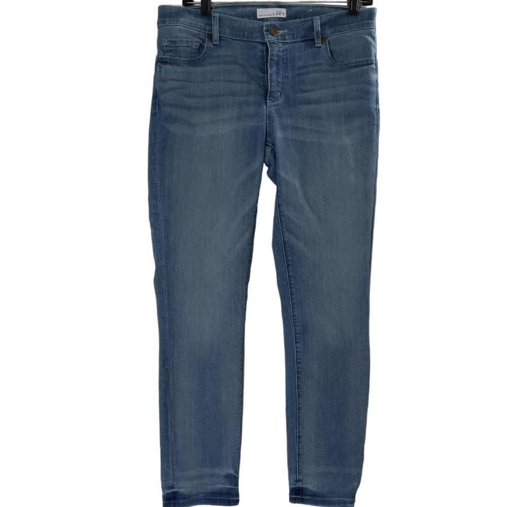 Loft Ann Taylor made with love jeans size 8 with a 29in waist 25in inseam